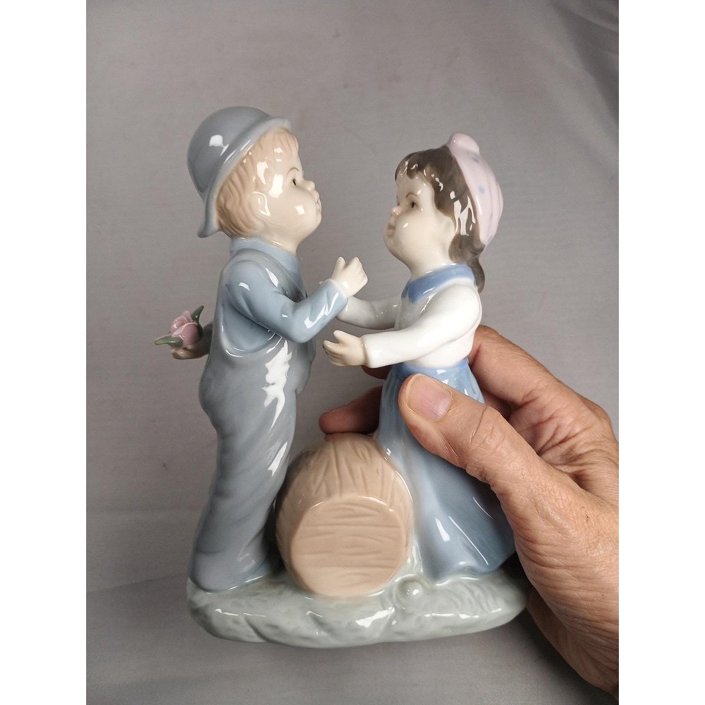 Raffles Porcelain Canada Figurine Adorable Girl And Boy Holding A Rose 6.75 Tall - Picture 2 of 7